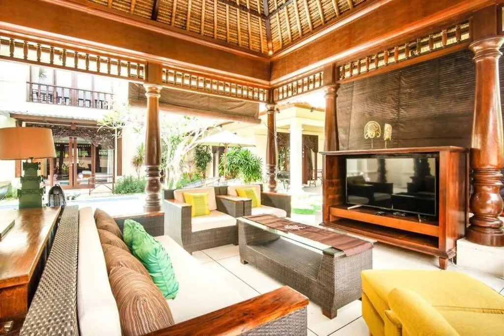 Lovely 3 Bedroom Villa Near The Beach In Jimbaran Indonesia