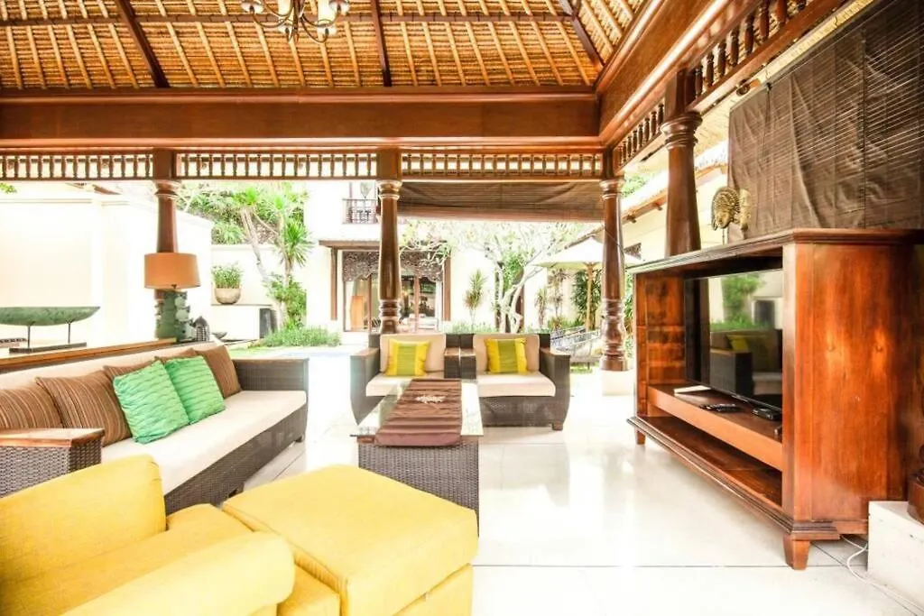Lovely 3 Bedroom Villa Near The Beach In Jimbaran